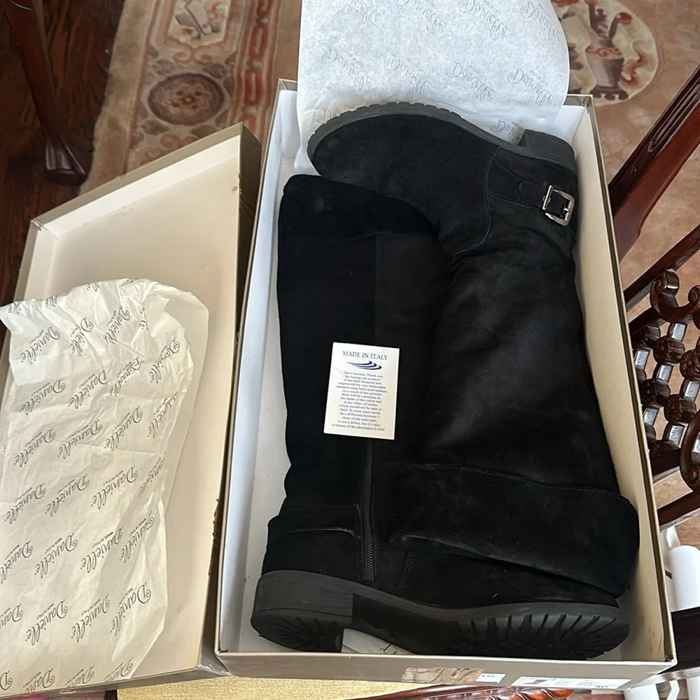 Danielle Italian Suede Over the Knee Flat Riding Boots Black, Size EU40  US 9.5